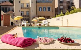 733 Costa Cabral Metro Residence